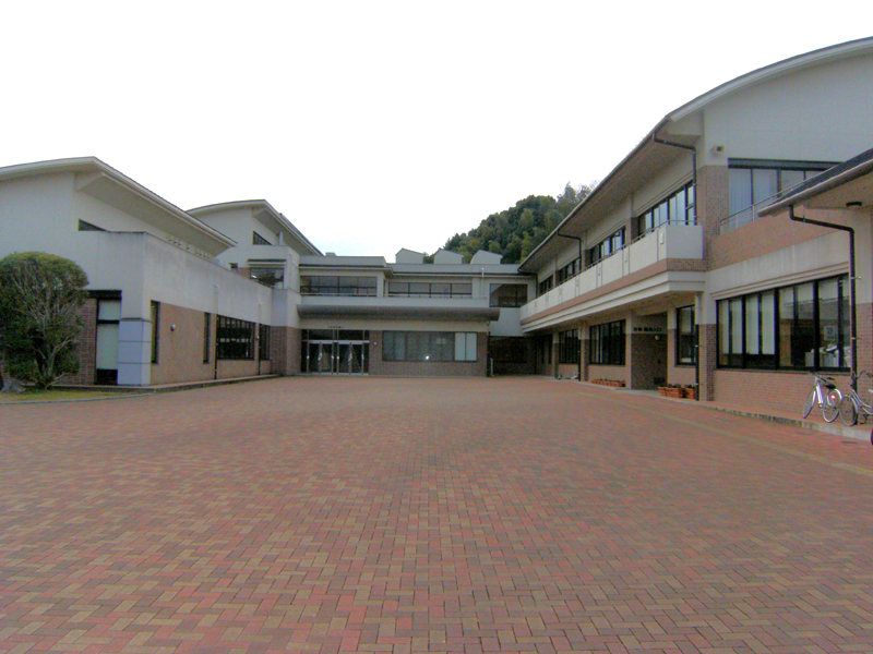 嘉麻市立嘉穂中学校